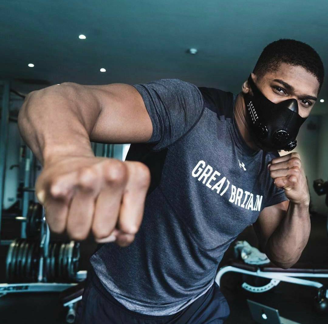 史诗对决！拳击上演极限翻盘的简单介绍