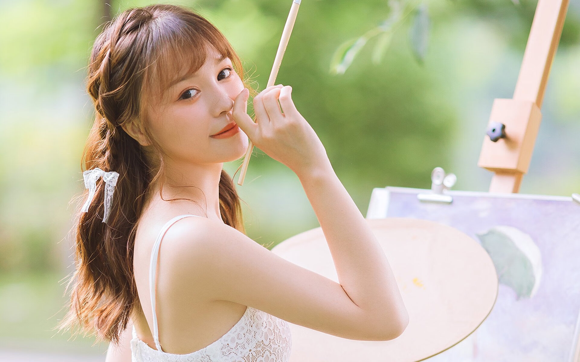 足球的双面叙事，当冷门撼动秩序，巨星以个人意志改写历史